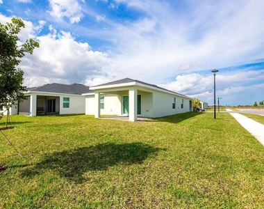 11146 Nw Fernbrook Drive - Photo Thumbnail 37