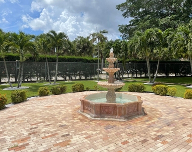 502 Davis Road - Photo Thumbnail 30