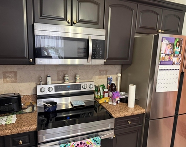502 Davis Road - Photo Thumbnail 5