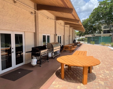 502 Davis Road - Photo Thumbnail 32
