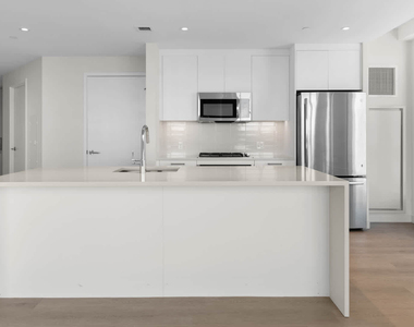 35 Lomasney Way - Photo Thumbnail 6