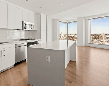 35 Lomasney Way - Photo Thumbnail 14
