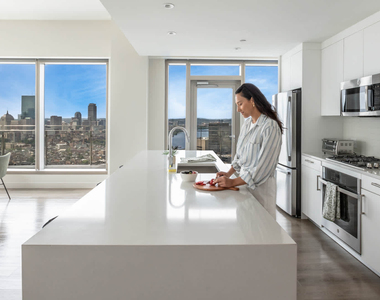 35 Lomasney Way - Photo Thumbnail 7