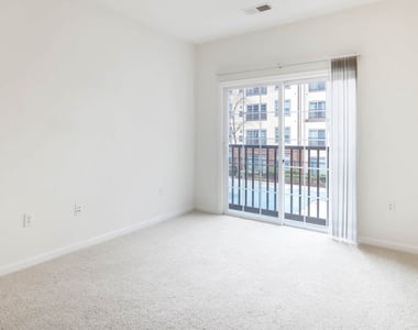 6210 Belcrest Road - Photo Thumbnail 22
