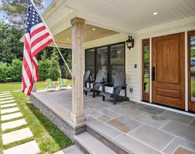 99 Beach Road - Photo Thumbnail 4