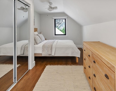 99 Beach Road - Photo Thumbnail 22