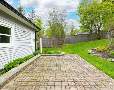 5 Valley Farm Road - Photo Thumbnail 20
