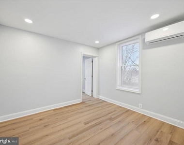 2253 N Delhi Street - Photo Thumbnail 5
