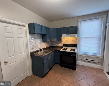 5748 Chestnut Street - Photo Thumbnail 3