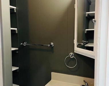 34 O Street Nw - Photo Thumbnail 9