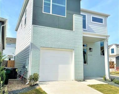 15110 Forum Ave - Photo Thumbnail 1