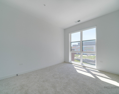 750 Hawthorn Row - Photo Thumbnail 19
