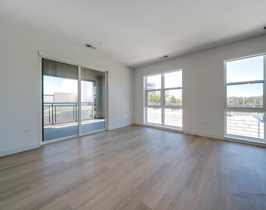 750 Hawthorn Row - Photo Thumbnail 12
