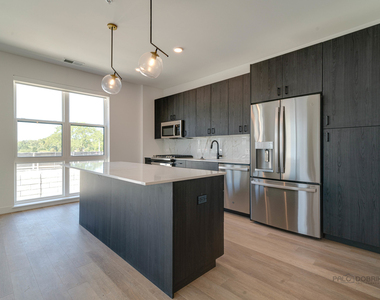 750 Hawthorn Row - Photo Thumbnail 10