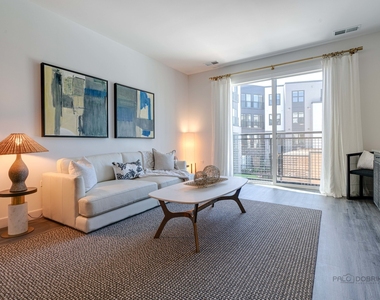 750 Hawthorn Row - Photo Thumbnail 13