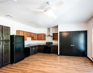 715 N 16th St - Photo Thumbnail 14