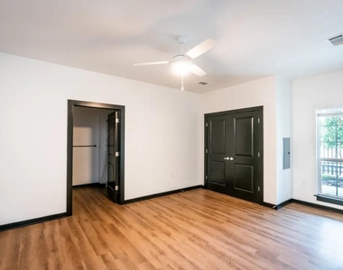 715 N 16th St - Photo Thumbnail 10