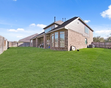 2523 Crossvine Drive - Photo Thumbnail 27