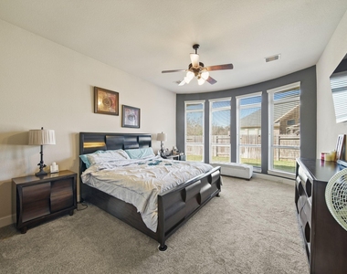 2523 Crossvine Drive - Photo Thumbnail 10
