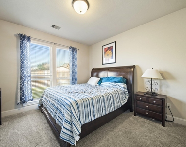 2523 Crossvine Drive - Photo Thumbnail 23