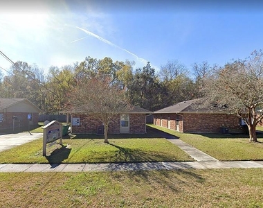 46 Iris Ln - Photo Thumbnail 2