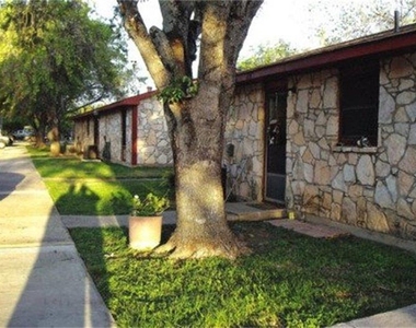 3100 Avenue Q - Photo Thumbnail 2