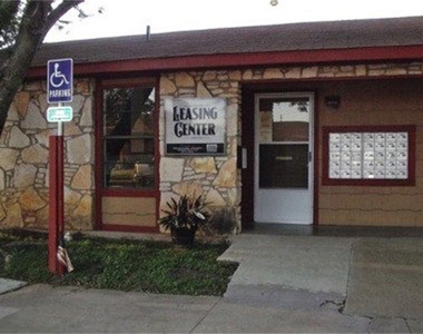 3100 Avenue Q - Photo Thumbnail 3