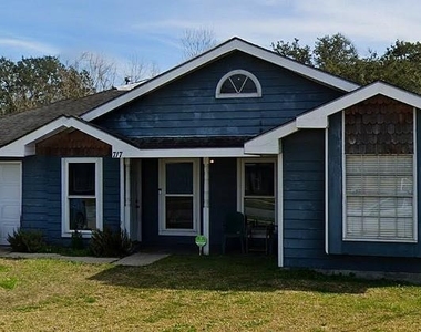 46 Iris Lane - Photo Thumbnail 5