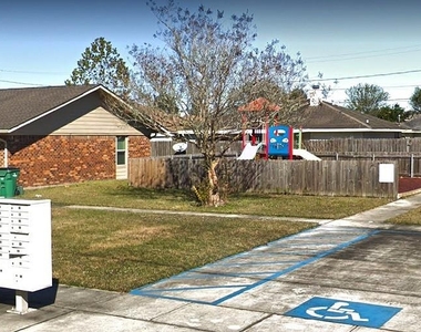 46 Iris Lane - Photo Thumbnail 10