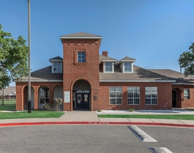 1600 W Clements Street - Photo Thumbnail 6