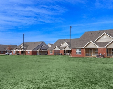 1600 W Clements Street - Photo Thumbnail 1