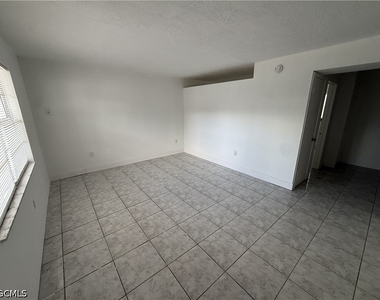 2239 Jackson Street - Photo Thumbnail 2