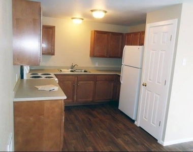 200 High School Road Ne - Photo Thumbnail 7