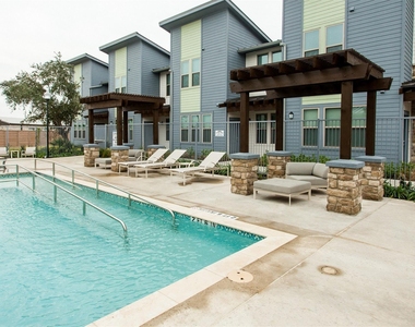 11641 Leopard Street - Photo Thumbnail 11