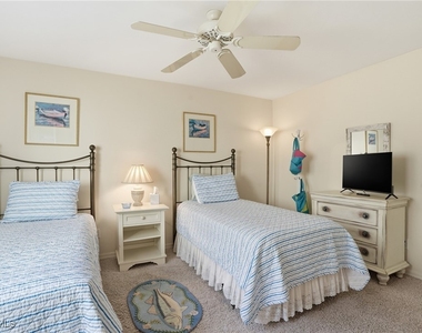 7048 Pelican Bay Boulevard - Photo Thumbnail 24