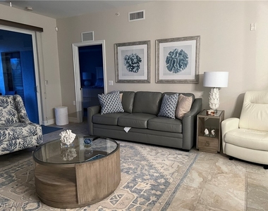 10820 Palazzo Way - Photo Thumbnail 9