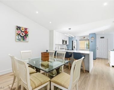7707 Jewel Lane - Photo Thumbnail 13