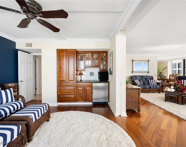 4901 Gulf Shore Boulevard N - Photo Thumbnail 4