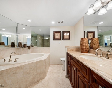 4901 Gulf Shore Boulevard N - Photo Thumbnail 8