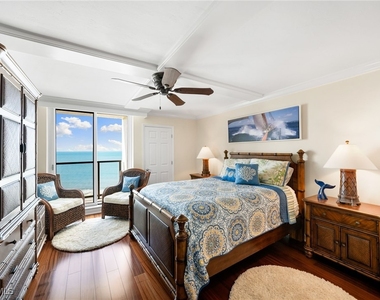 4901 Gulf Shore Boulevard N - Photo Thumbnail 5