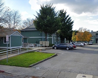 115 Hulbush Ln - Photo Thumbnail 4