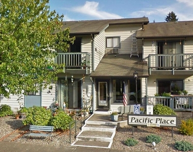 208 Central Avenue - Photo Thumbnail 2