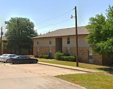 2330 N Hwy 208 - Photo Thumbnail 1