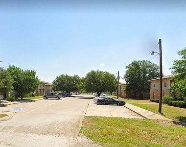 2330 N Hwy 208 - Photo Thumbnail 4