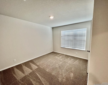 13806 Valley Patch - Photo Thumbnail 8