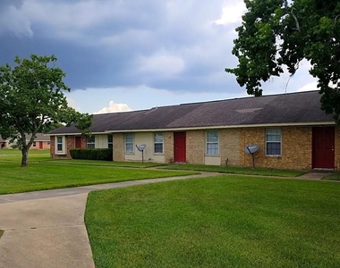 3301 Royal St - Photo Thumbnail 5