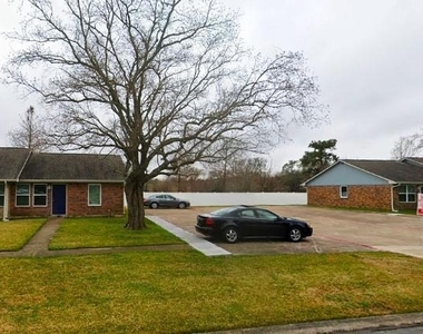 3301 Royal St - Photo Thumbnail 3