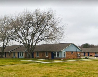 3301 Royal St - Photo Thumbnail 1