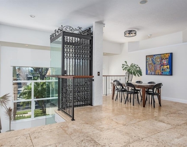 5949 Seabird Drive S - Photo Thumbnail 10