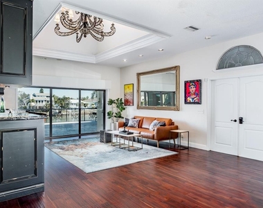 5949 Seabird Drive S - Photo Thumbnail 12